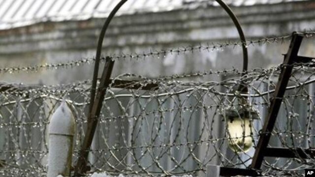 The number of Cambodians in prisons across the country surpassed 15,000 in the last year, a major bump in a system that is nearly twice its capacity, Licadho reported Friday.