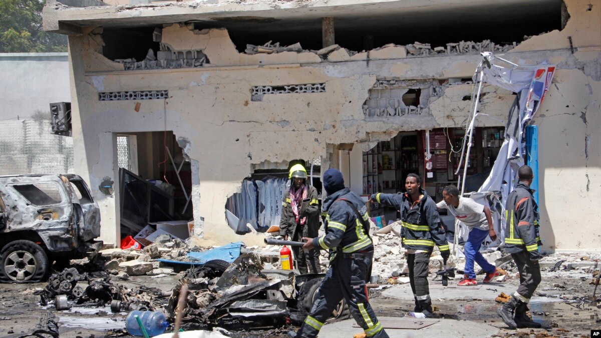 Ataque aéreo mata 24 extremistas de al-Shabab en Somalia