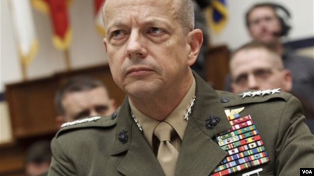 El general John Allen dijo al pedir su retiro que su mayor preocupación era la salud de su esposa.