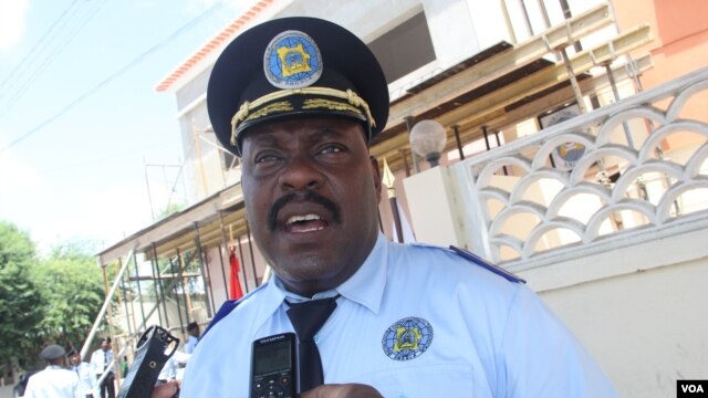 João Jovete Angelino chefe dos serviços de imigração no Namibe