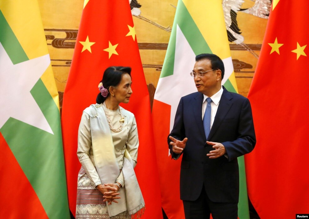  ႏိုင္ငံေတာ္အတိုင္ပင္ခံပုဂၢိဳလ္ ေဒၚေအာင္ဆန္းစုၾကည္နဲ႔ တရုတ္၀န္ႀကီးခ်ဳပ္ လီခခ်န္း