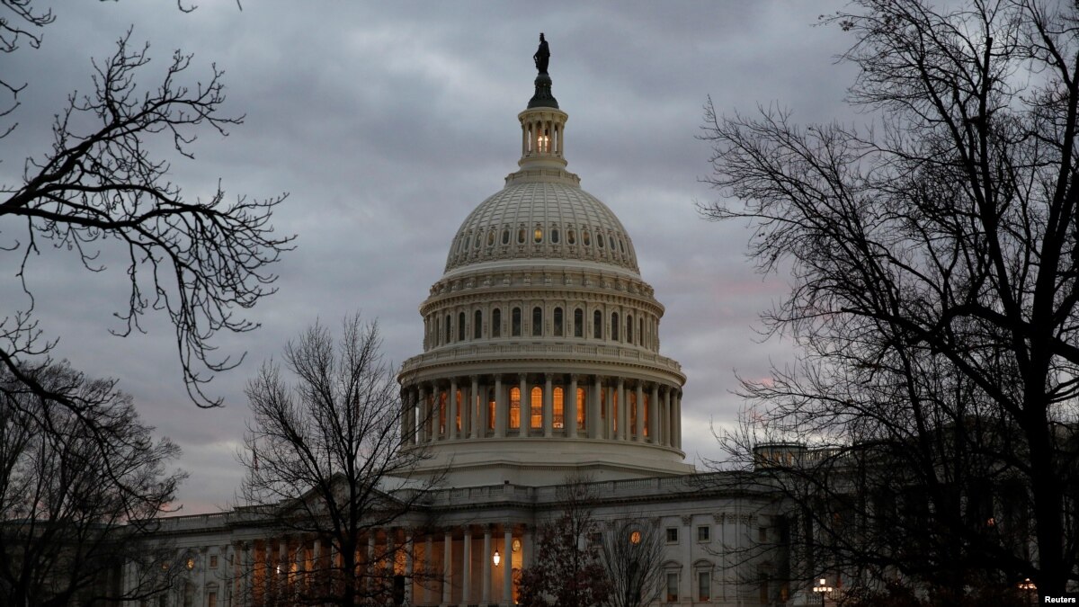 Legisladores esperan aprobar ley de gastos y evitar cierre del gobierno