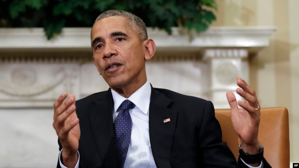 El presidente Obama perdonó a otros 98 reos convictos por delitos de drogas el 27 de octubre. 