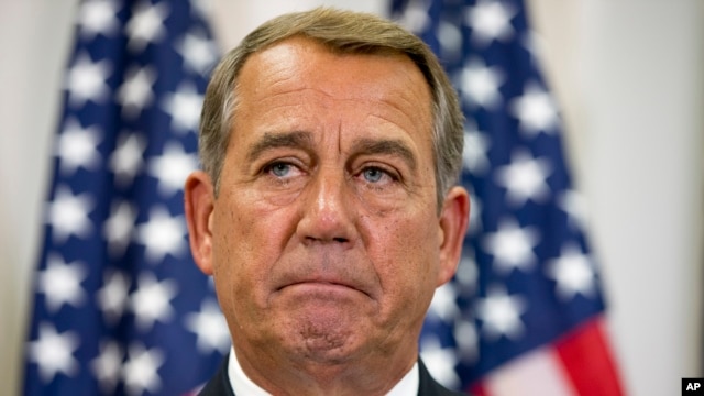 Chủ tịch Hạ viện John Boehner trong một cuộc họp báo với các thành viên của ban lãnh đạo đảng Cộng hòa tại Quốc hội.