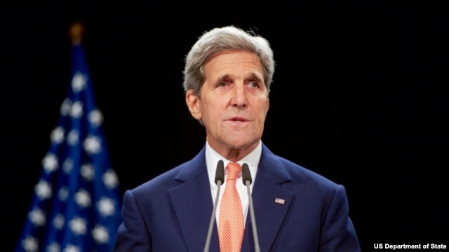 عکس آرشیوی جان کری وزیر خارجه ایالات متحده در نشست خبری پس از اعلام توافق اتمی با ایران - ۲۳ تیر ۱۳۹۴
