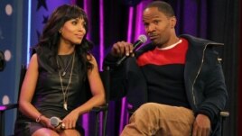 Jammie Foxx (derecha), junto a Kerry Washington, promueven la película "Django Uchained", cuyo estreno programado para hoy fue suspendido.