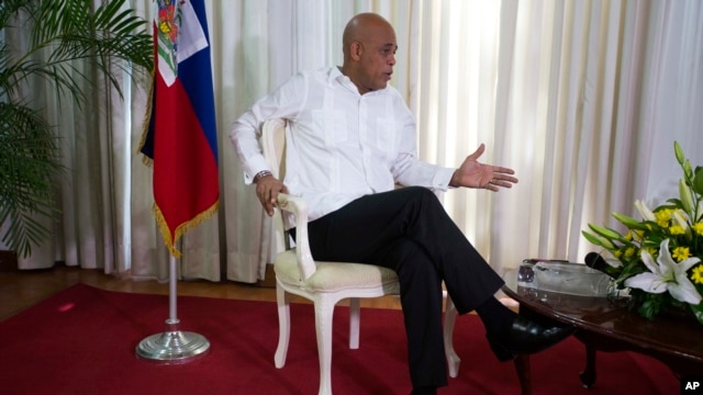 El saliente presidente haitiano Michel Martelly ha aumentado las medidias de seguridad para la elección presidencial del domingo.
