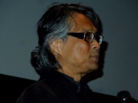 Đạo diễn Nguyễn-Võ Nghiêm Minh tại Đại học Berkeley hôm 15/3/15 (ảnh Bùi Văn Phú)