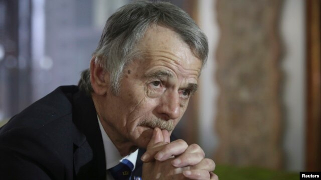 Lãnh đạo của người Tatar ở Crimea Mustafa Dzhemilev lo ngại người Tatar ở Crimea có thể trở thành mục tiêu bạo động dưới sự cầm quyền của Nga.