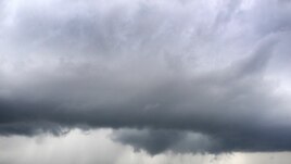 Tornado menghantam utara Solomon, Kansas (14/4)
