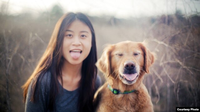 Jessica Trịnh cùng chú chó Chuppy