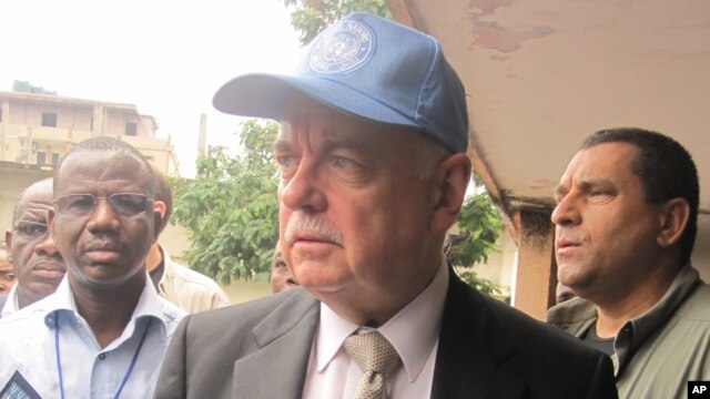 Roger Meece, Représentant du Secretaire Général de l'ONU en RDC, Kinshasa, 28 Novembre 2011 (Nicolas Pinault VOA)