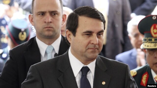 De acuerdo con la constitución, ni Fernando Lugo ni Federico Franco, en la foto, pueden pugnar por la reelección. 