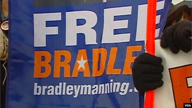 Manning Testifies in Wikileaks Pre-Trial Hearing