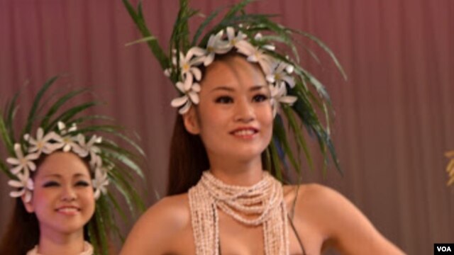 Only about one third of those auditioning to join the hula troupe annually are accepted, October 25, 2012. (Steve Herman/VOA)
