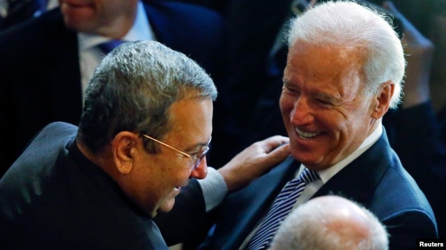 Israeli Defence Minister Ehud Barak and U.S. Vice President Joe Biden (R) meet at the 49th Conference on Security Policy in Munich, February 2, 2013.