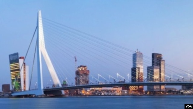 Cảng Rotterdam ở Hà Lan. 