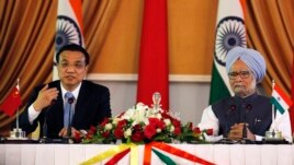 တ႐ုတ္၀န္ႀကီးခ်ဳပ္ Li Keqiang နဲ႔ အိႏၵိယ၀န္ႀကီးခ်ဳပ္ Manmohan Singh (၂၀ ေမ ၂၀၁၃)