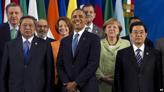 Tổng thống Obama và các lãnh đạo khối G20 chụp hình lưu niệm tại Hội nghị Thượng đỉnh Kinh tế ở Los Cabos, Mexico, ngày 18/6/2012