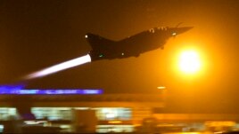 Wani jirgin saman yakin Faransa samfurin Mirage 2000 yana tashi daga filin jirgin saman Bamako a kasar Mali