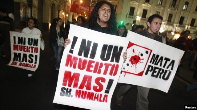 Las protestas contra la represión de los manifestantes continúan en Lima. 