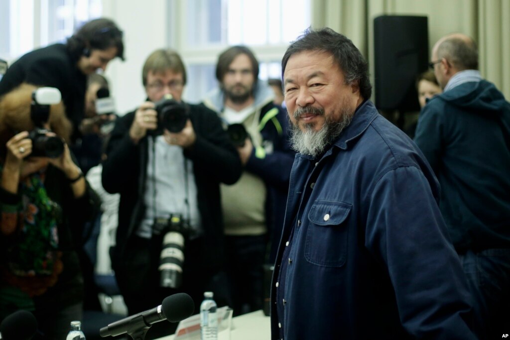Ai Weiwei: 'No Space for Dissidents in China' - VOA News - Voice of America