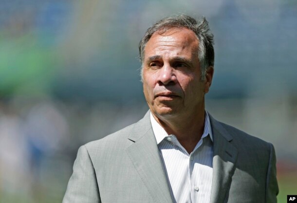 Los Angeles Galaxy coach Bruce Arena is considered one of the favorites to replace Jurgen Klinsmann, who was fired Monday, Nov. 21, 2016.