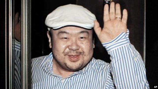 2010년 6월 마카오에서 한국 미디어와 인터뷰를 가진 북한 김정일 국방위원장의 장남 김정남.