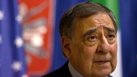 Waziri wa Ulinzi  Leon Panetta akizungumza katika mkutano na waandishi wa habari.