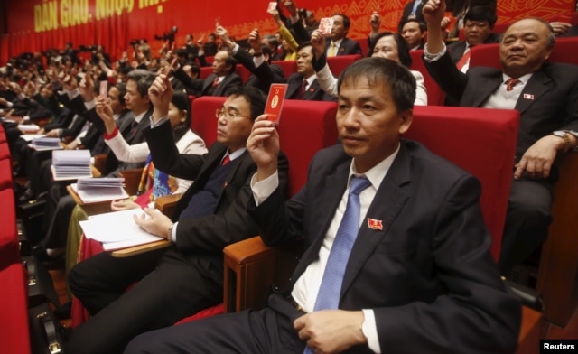 Đại hội 12, kéo dài hơn một tuần, đã chính thức bế mạc ở Hà Nội hôm nay, với việc bầu ra tổng bí thư và 19 thành viên đầy quyền lực của Bộ Chính trị.