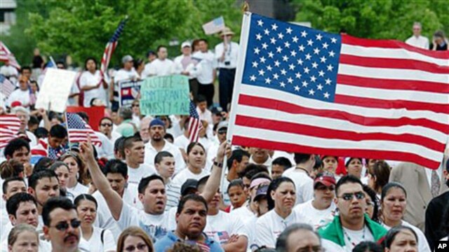 Người Hispanic chiếm khoảng 16 phần trăm dân số Hoa Kỳ