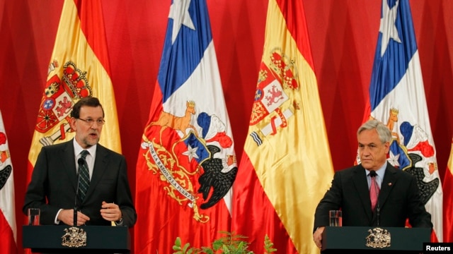 Fue en esta rueda de prensa con el jefe del gobierno español, Mariano Rajoy, que el presidente Piñera pidiera a Cuba su colaboración. 