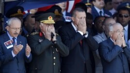 Karbidestên Tirk li rêwresmên veşartina firokevanan 
