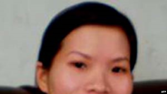 Cô Phạm Thanh Nghiên bị kết án 4 năm tù giam và 3 năm quản thúc trong một phiên toà kín tại Hải Phòng sáng 29-1-2010