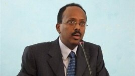Maxamed Cabdullaahi Farmaajo oo Muqdisho kusoo Noqday 