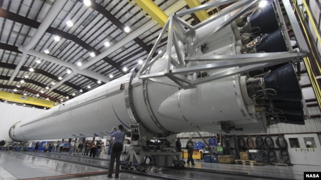 The huge engines of SpaceX's Falcon 9 rocket
