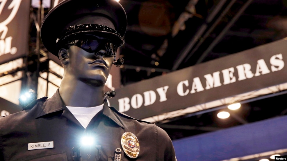 Shtohet përdorimi i kamerave në trupin e policit