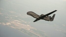 Američki bespilotni avion, takozvani "dron", tipa RQ-4 Global hok