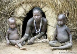An Omo woman and her children outside their home on the banks of Ethiopia’s Omo River