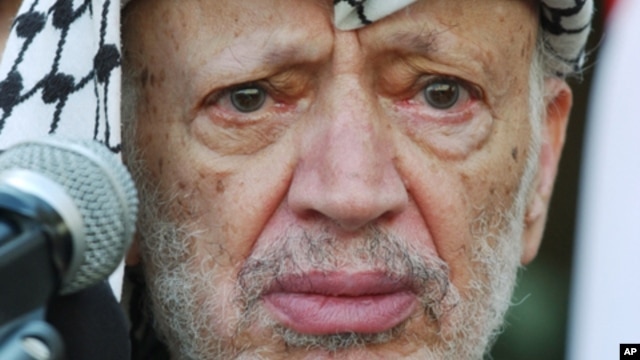 Palestinian leader Yasser Arafat, the founder of the Fatah movement (file photo)