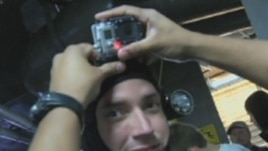 Podvodna video kamera GoPro Hero3 može lako da se pričvrsti na ronilačku kapu
