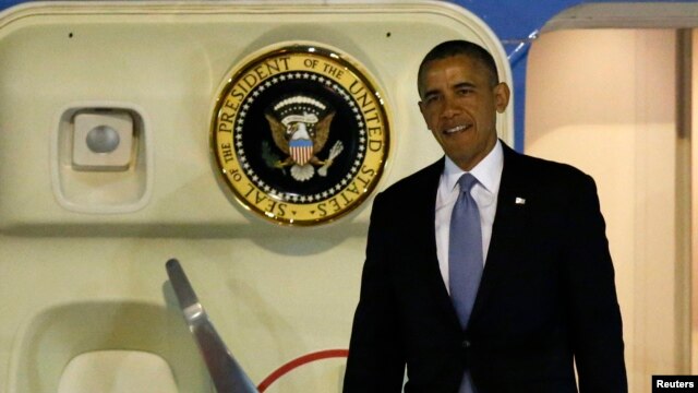 Барак Обама прибыл в Японию