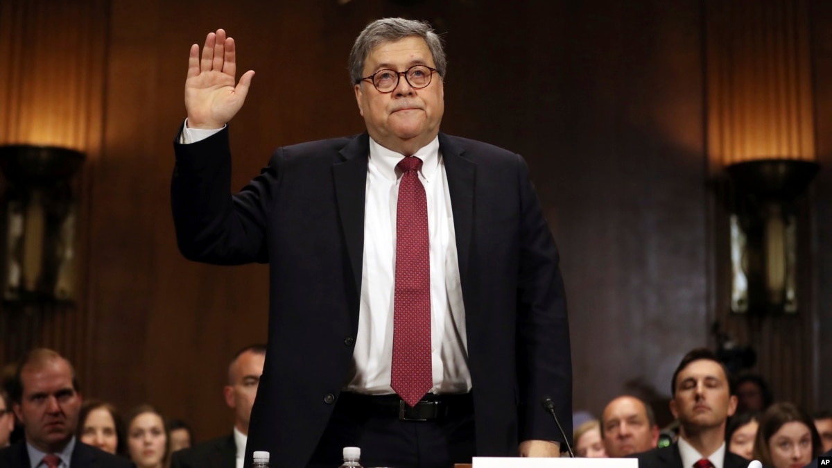 Barr defiende ante el Senado sus acciones tras quejas de Mueller