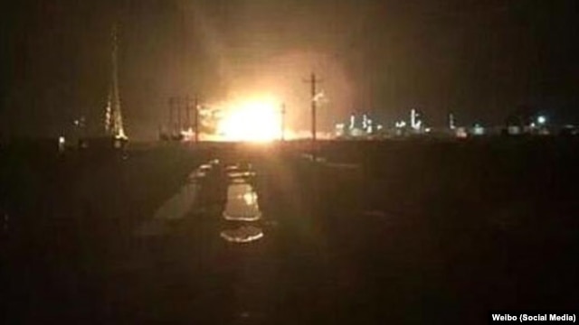 Blast at chemical plant in Dongying, in  eastern province of Shandong province, China, Aug. 31, 2015. (Photo: Weibo)