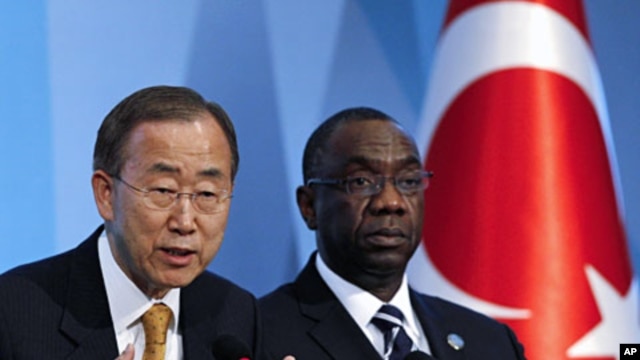 United Nations (U.N.) Secretary-General Ban Ki-moon (L), and Secretary-General of the conference Cheick Sidi Diarra, attend a news conference during the 4th U.N. Conference on the Least Developed Countries in Istanbul, May 9, 2011