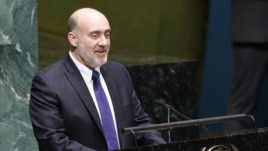 Israeli Ambassador to the United Nations Ron Prosor addresses the U.N. General Assembly in New York, November 29, 2012.