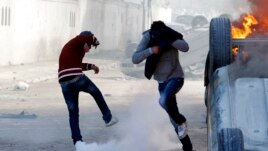 tunisia tear gas