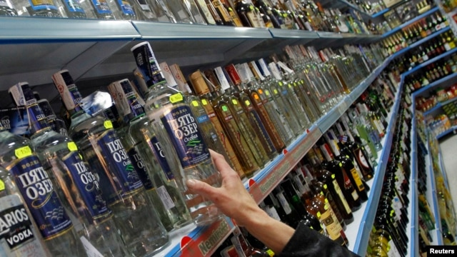 Estados Unidos es de los pocos países que mantiene la restricción para menores de 21 años. En la mayoría, los menores de edad pueden comprar licor. 