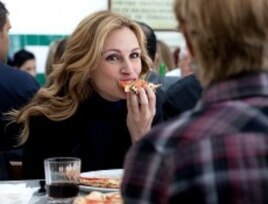 Julia Roberts as "Elizabeth Gilbert" in Columbia Pictures' EAT, PRAY, LOVE