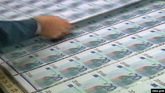 Euro banknotes